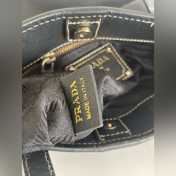 PRADA logo Vertical Tote Bag - Picture 12 of 16